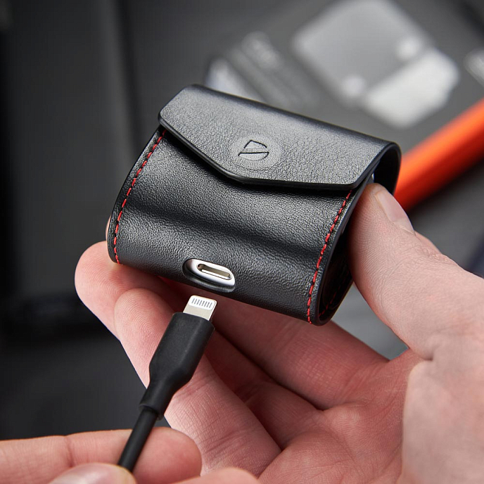 Чехол для наушников Deppa Leather case for AirPods Black - рис.2