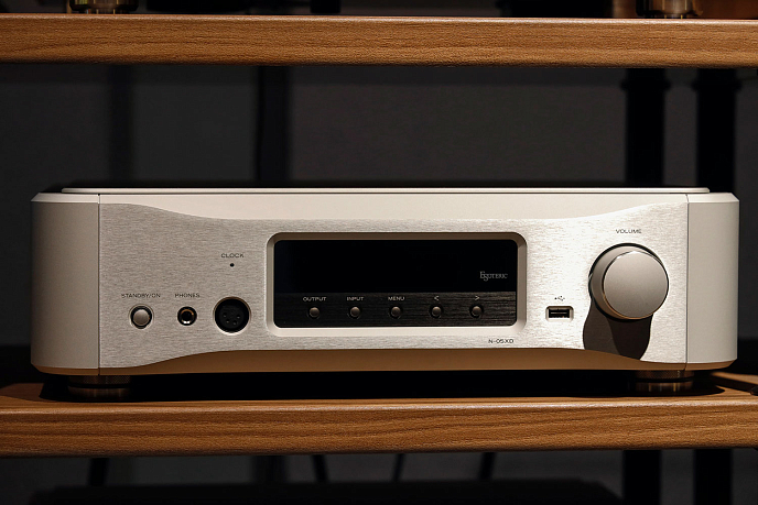 Сетевой аудиоплеер Esoteric N-05XD Silver - рис.1