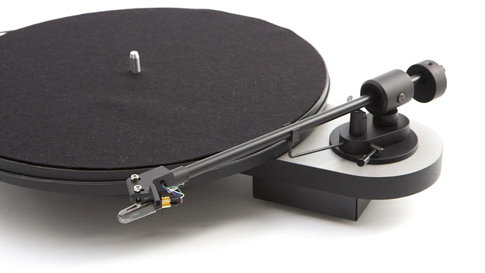 Проигрыватель винила Pro-Ject Elemental OM5e Silver Black - рис.5