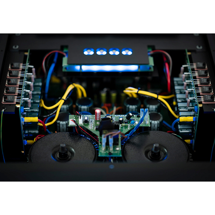 Интегральный усилитель Musical Fidelity NU-Vista 800.2 Black - рис.3
