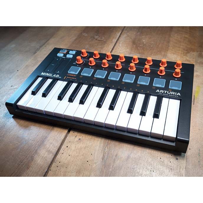 MIDI-клавиатура Arturia MiniLab 3 Orange - рис.7