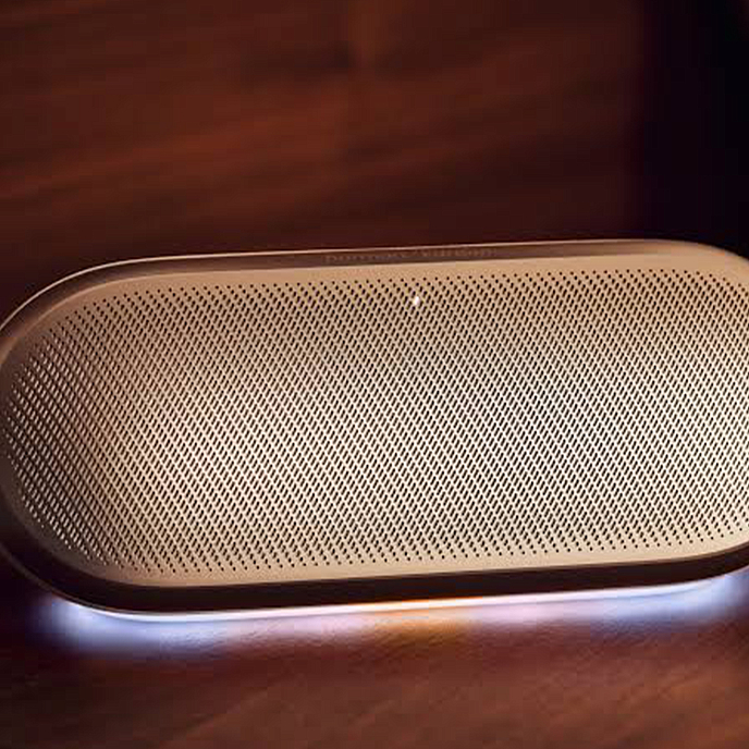 Портативная колонка Harman Kardon Luna 2 Warm Sand - рис.8