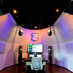 Усилитель мощности Amphion Amp400.12