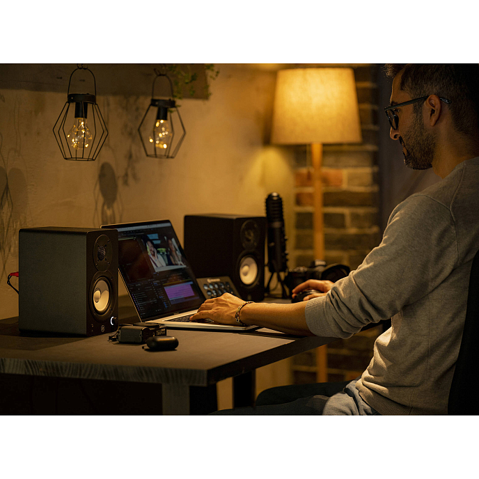 Студийный монитор Yamaha HS4 Black - рис.6