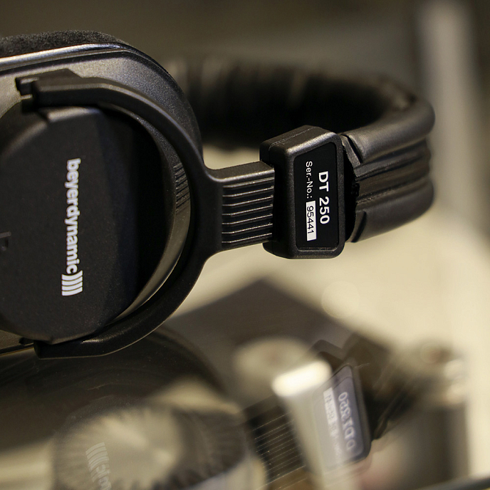 Наушники полноразмерные Beyerdynamic DT 250 / 250 ohm - рис.2