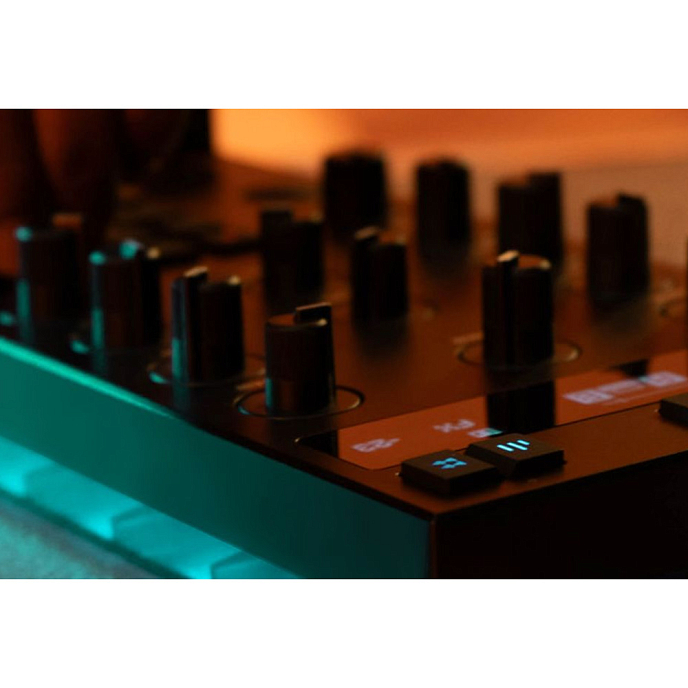 DJ-контроллер Native Instruments Traktor Kontrol Z1 MK2 - рис.5