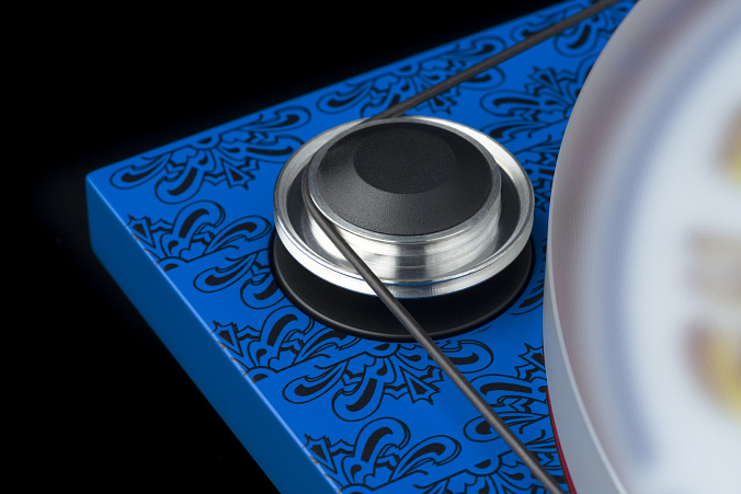 Виниловый проигрыватель Pro-Ject ESSENTIAL III OM10 SGT. PEPPER blue - рис.5