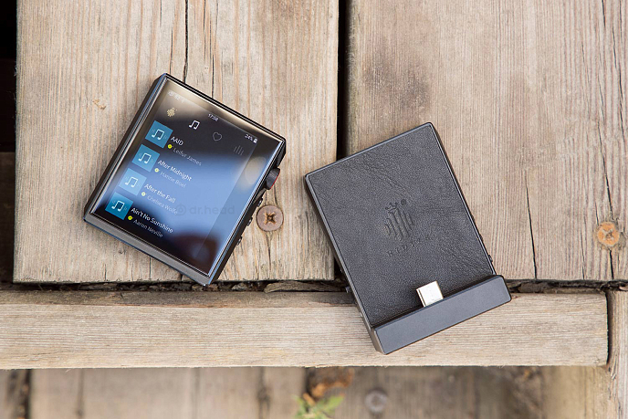 Усилитель-ЦАП для наушников Hidizs DH80 Black - рис.1