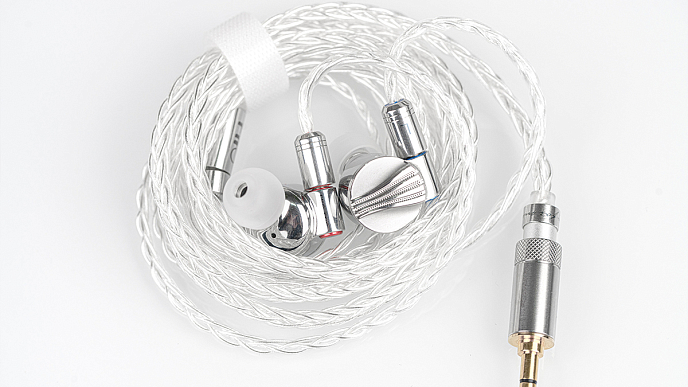 High End наушники FiiO FD5 Silver - рис.4