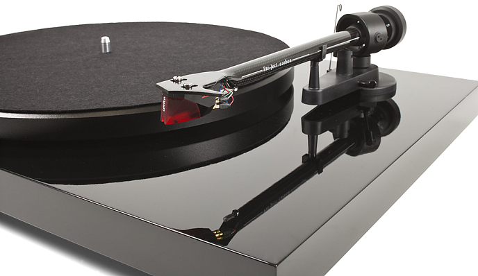 Проигрыватель винила Pro-Ject Debut Carbon Phono USB OM-10 Piano Black - рис.5