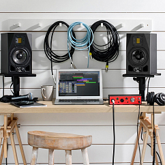 Аудиоинтерфейс Focusrite Clarett Plus 2Pre