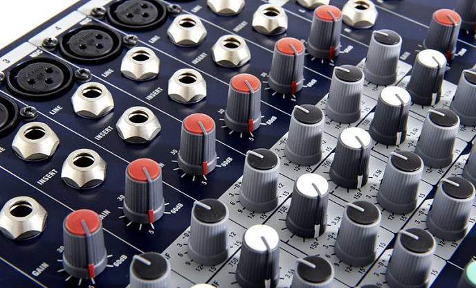 Микшерный пульт SOUNDCRAFT EPM6 - рис.4