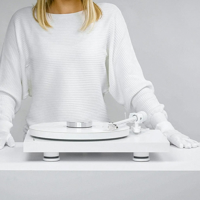 Проигрыватель винила Pro-Ject DEBUT PRO (2M White) Satin White - рис.2