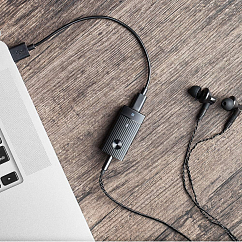 Усилитель для наушников с ЦАП FiiO BTR 1K