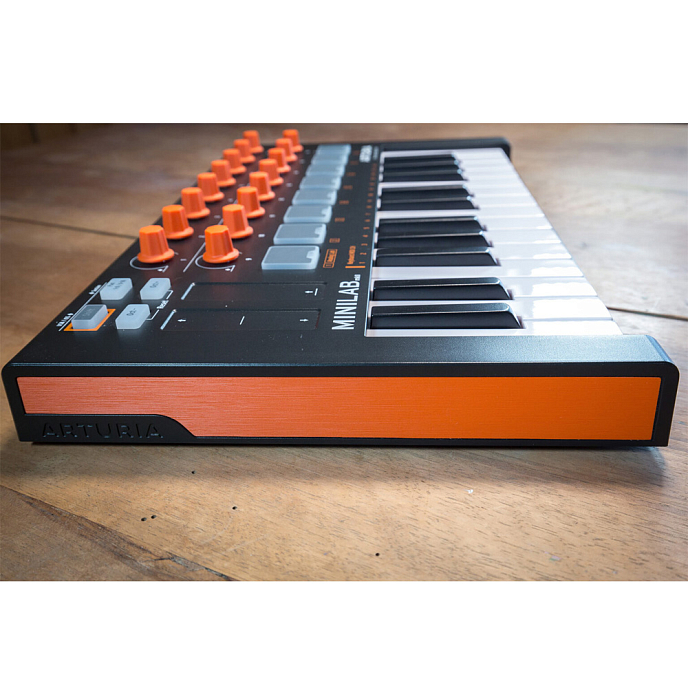 MIDI-клавиатура Arturia MiniLab 3 Orange - рис.8