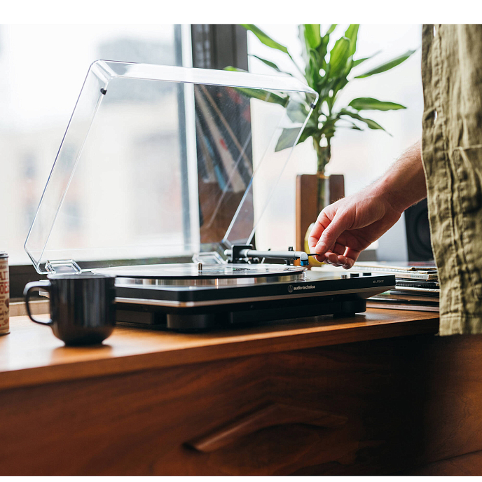 Проигрыватель винила Audio-Technica AT-LP70XBT Black Silver - рис.5