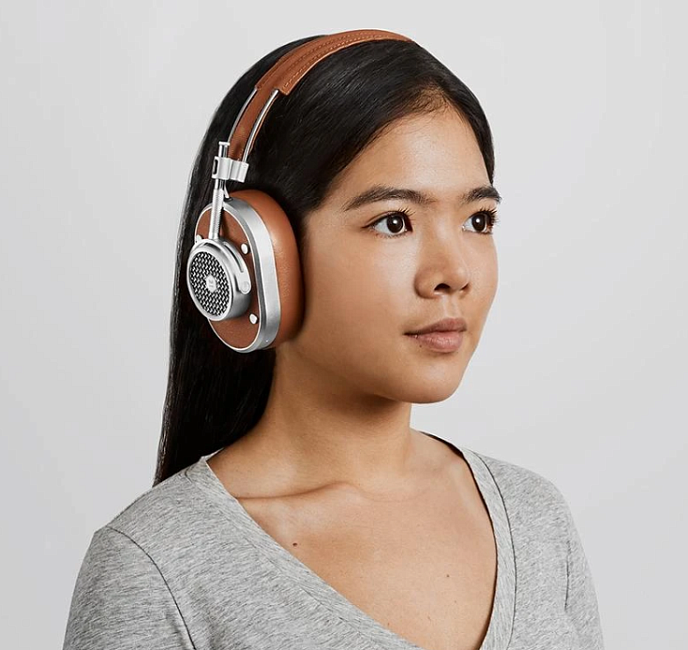 Беспроводные наушники Master & Dynamic MH40 Wireless silver/brown - рис.7