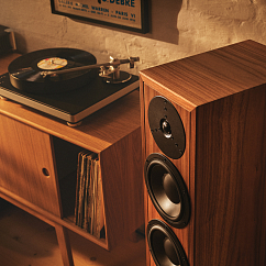 Напольная акустика Dynaudio Contour Legacy Heritage Collection American Walnut
