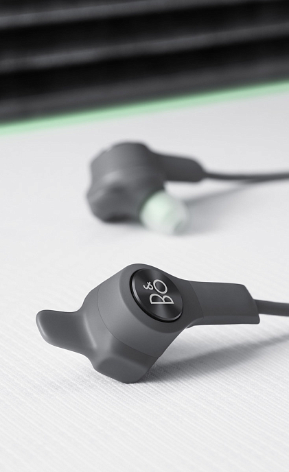 Беспроводные наушники Bang & Olufsen Beoplay E6 Motion Graphite - рис.8