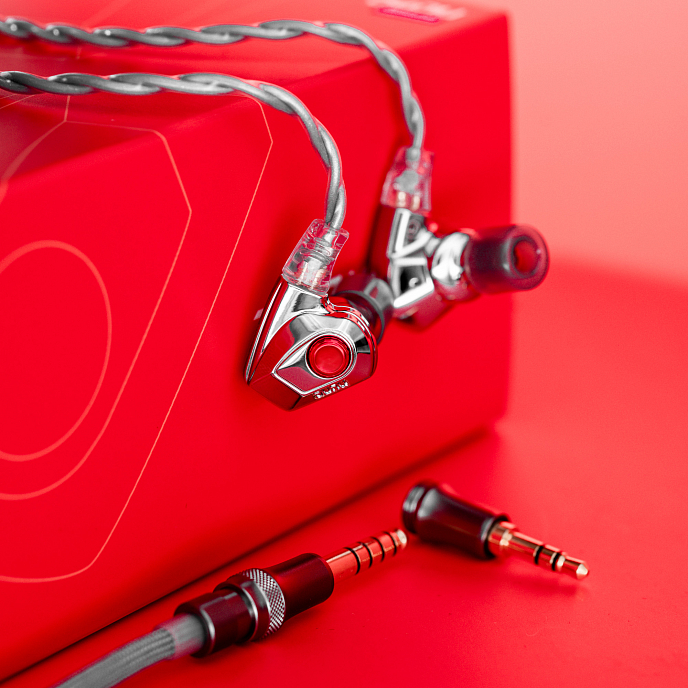 Наушники внутриканальные DUNU Titan S2 Silver - рис.6