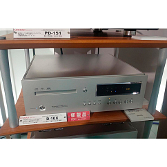 CD проигрыватель Luxman D-10X Silver
