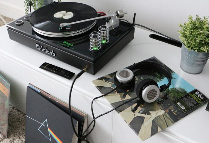 Проигрыватель винила Mcintosh MTI100 Black - рис.11