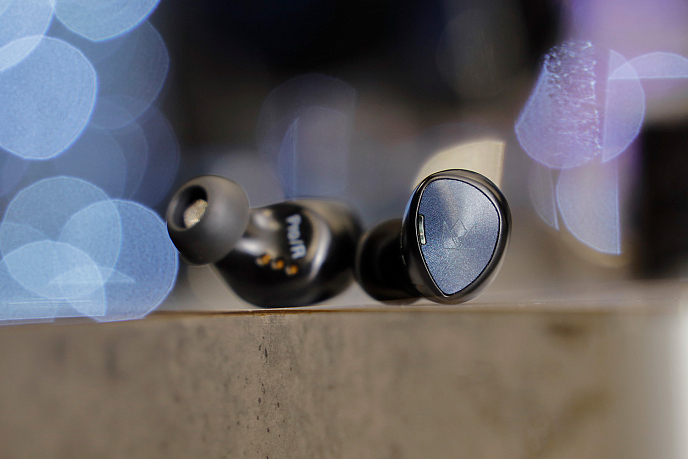 Беспроводные наушники Noble Audio Falcon Pro Blue - рис.11