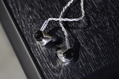 High End наушники SPEAR Labs Triton One Black