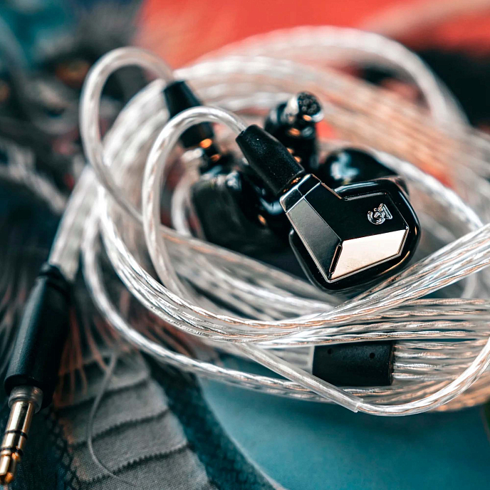 Наушники внутриканальные Campfire Audio Supermoon Essential Universal Black - рис.7