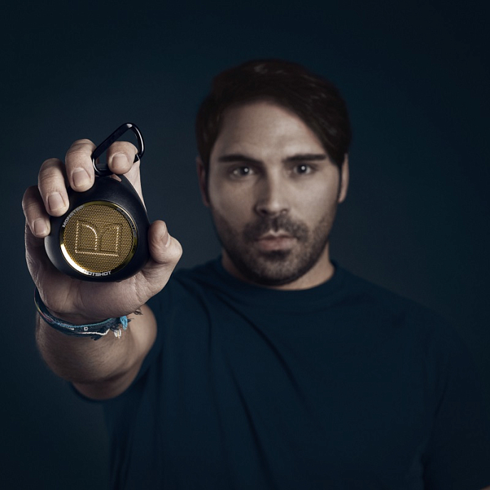 Портативная колонка MONSTER SUPERSTAR HOTSHOT BLUETOOTH BLACK GOLD - рис.6