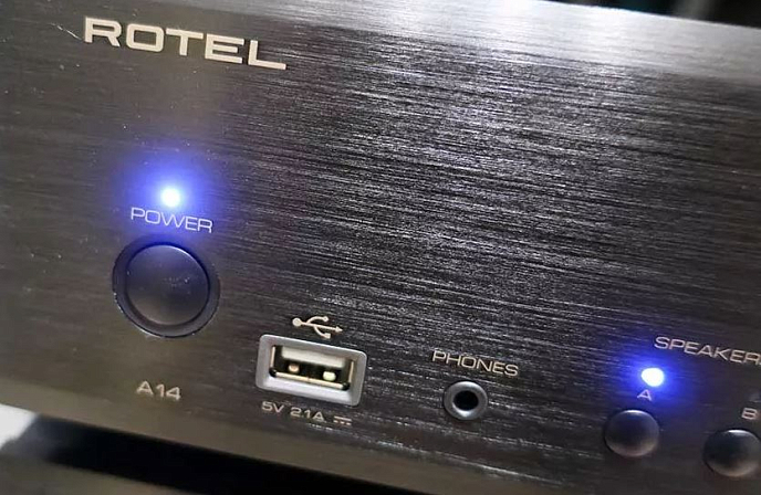 Интегральный усилитель Rotel A14 Silver - рис.6