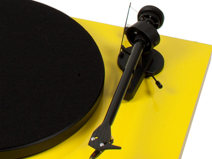 Проигрыватель винила Pro-Ject Debut Carbon Phono USB OM-10 Yellow - рис.4