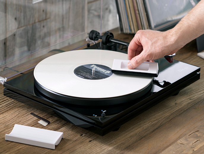 Щетка Analog Renaissance Record Velvet Brush White - рис.4