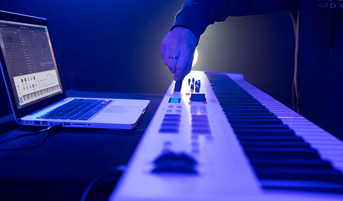MIDI-клавиатура Arturia KeyLab Essential 88 - рис.6
