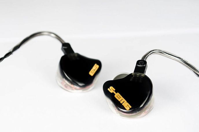 Наушники Earsonics S-em6 - рис.0
