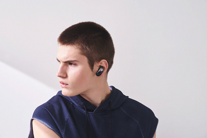 Наушники Sony WF-SP700N Black - рис.11