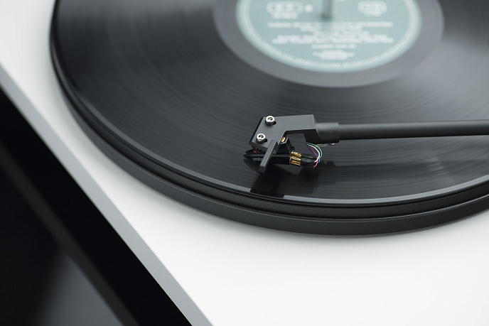 Проигрыватель винила Pro-Ject PRIMARY E PHONO OM NN UNI Black - рис.4
