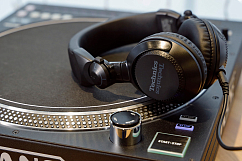 Наушники накладные Technics EAH-DJ1200 Black