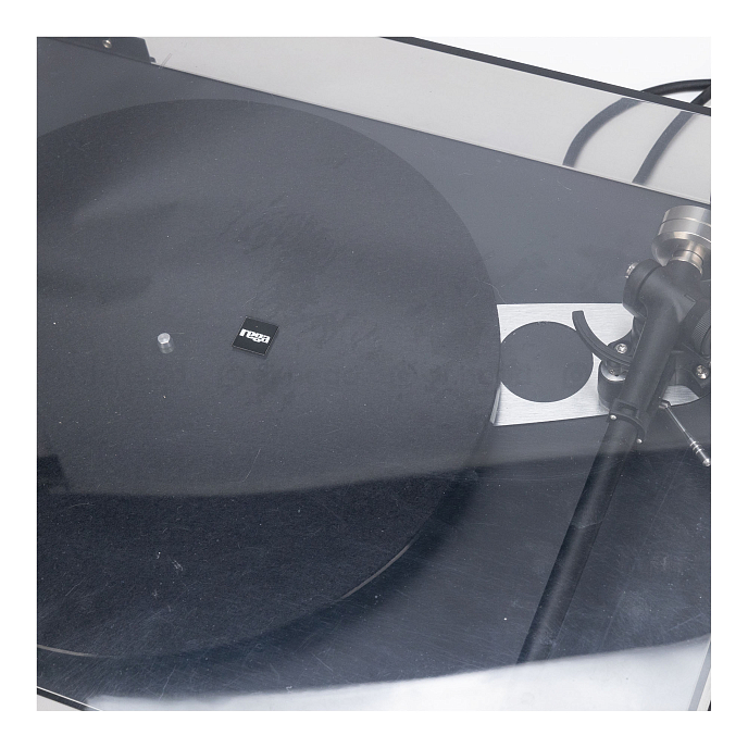 Проигрыватель винила Rega PLANAR 6 Black - проигрыватель винила б/к, цвет черный (SN 8759)_Уценка - рис.2