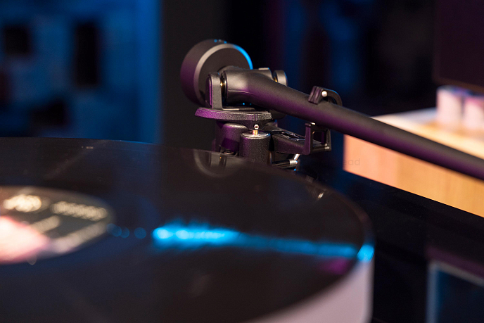 Проигрыватель винила Scheu Analog Cello R202 Ortofon Super OM 10 Black Acrylic - рис.3