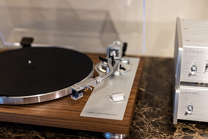 Проигрыватель винила TEAC TN-4D-SE Walnut - рис.3