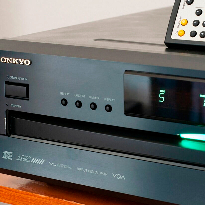 CD проигрыватель Onkyo DX-C390 Black - рис.3