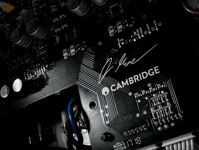 Интегральный усилитель Cambridge Audio Edge A Dark Grey - рис.10
