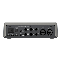 Аудиоинтерфейс Universal Audio Volt 4 Max Silver Black