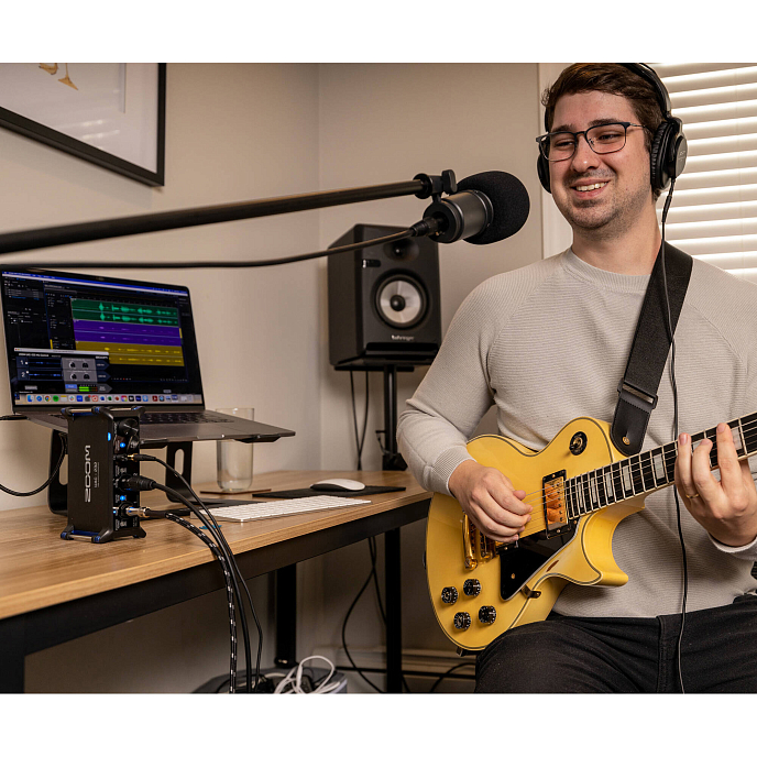 Аудиоинтерфейс Zoom UAC-232 Black Blue - рис.6