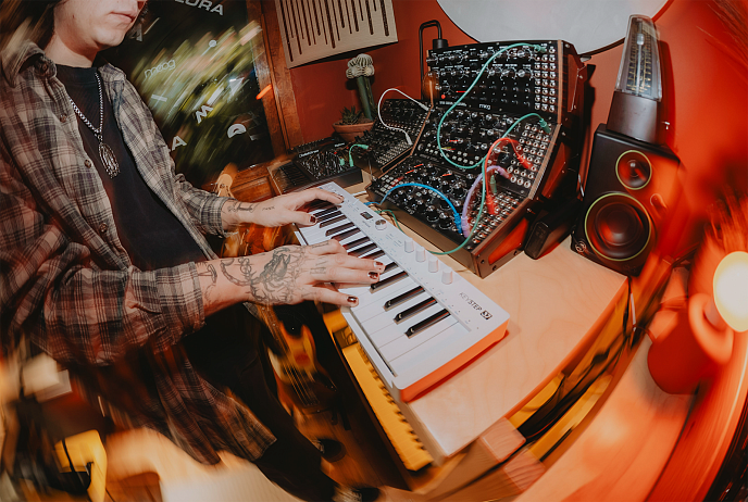 MIDI-клавиатура Arturia KeyStep 37 MK2 White - рис.8