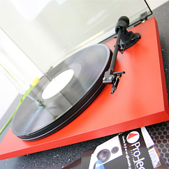 Проигрыватель винила Pro-Ject PRIMARY E PHONO OM NN UNI Black