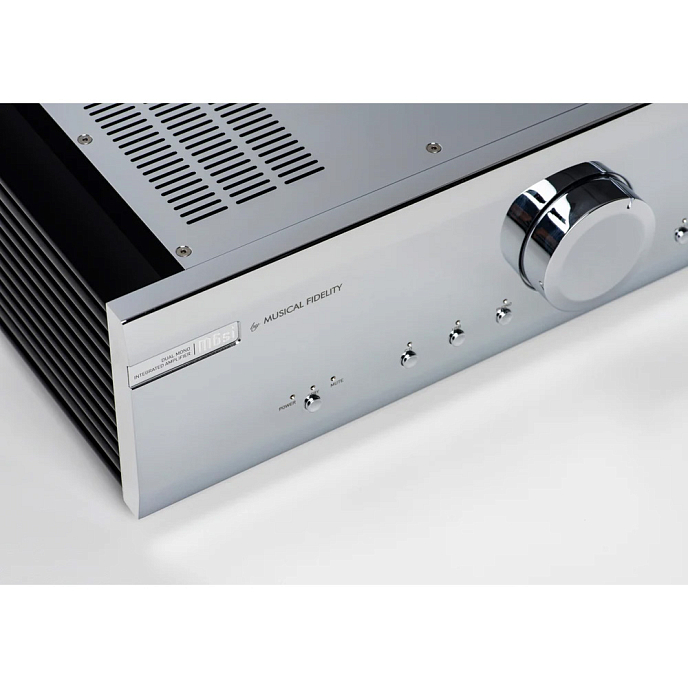 Интегральный усилитель Musical Fidelity M6SI Chrome Edition - рис.1