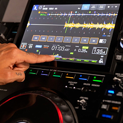DJ-контроллер AlphaTheta CDJ-3000X Black