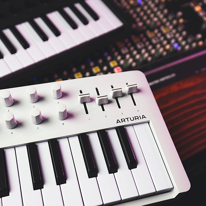 MIDI-клавиатура Arturia MiniLAB 37 Black - рис.7